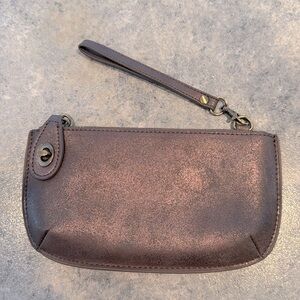 Metallic wristlet clutch